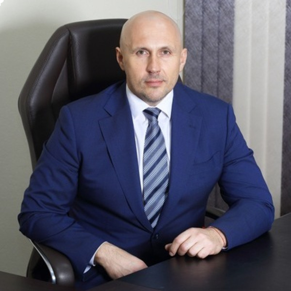 Усов Леонид Дмитриевич.